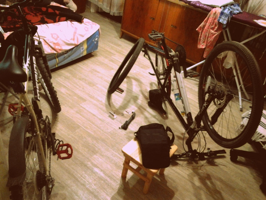 ремонт велосипеда в квартире