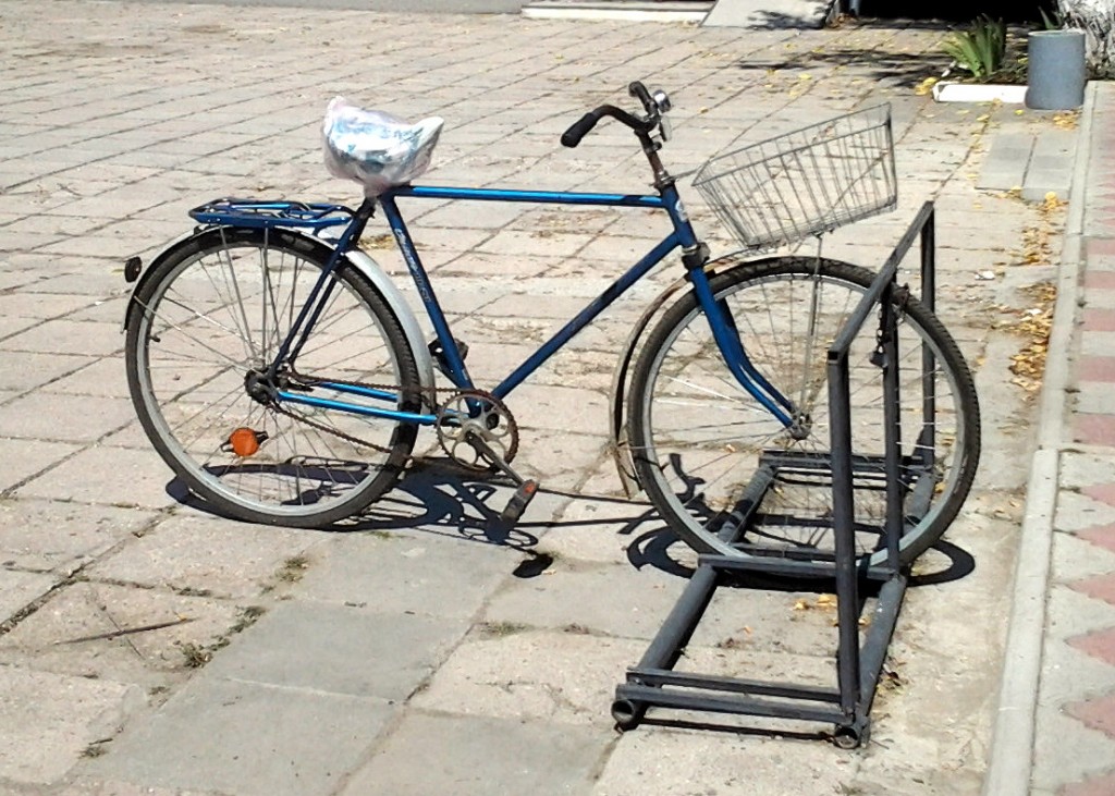 велопарковка в Первомайском