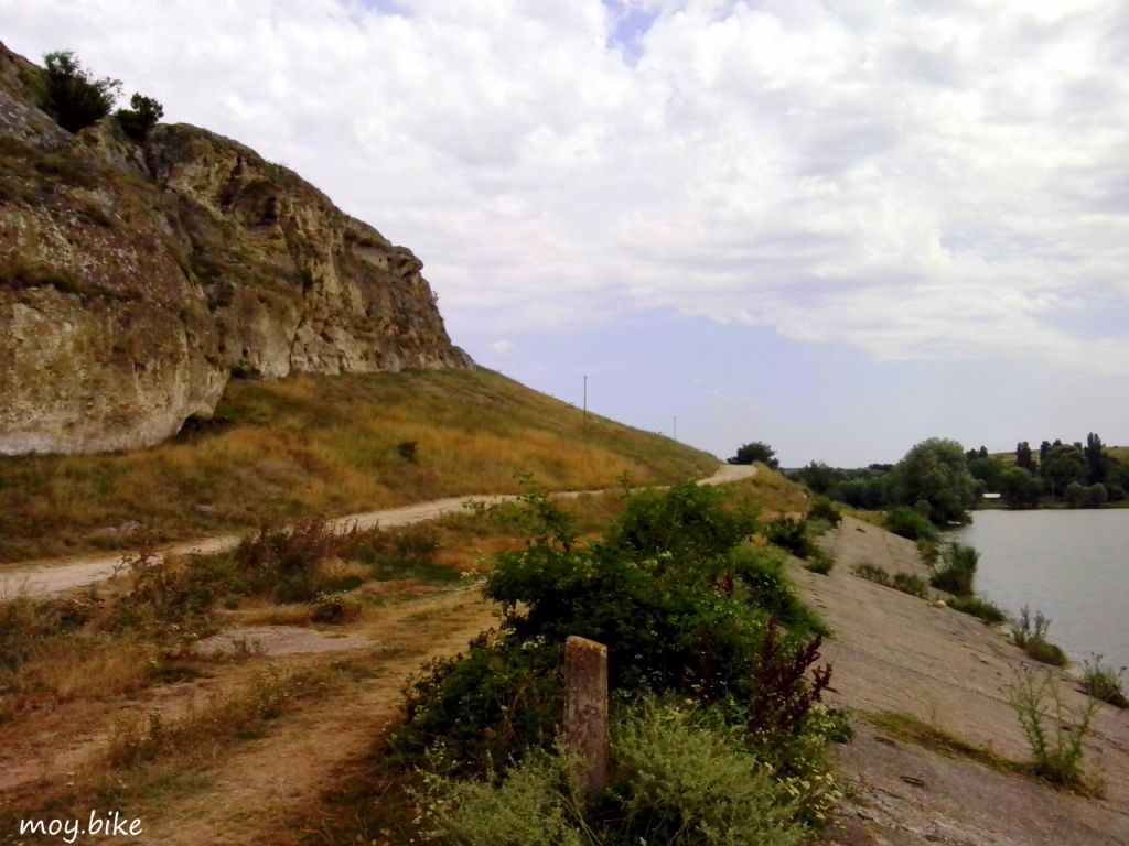 озеро Бештерек возле Мазанки в Крыму фото